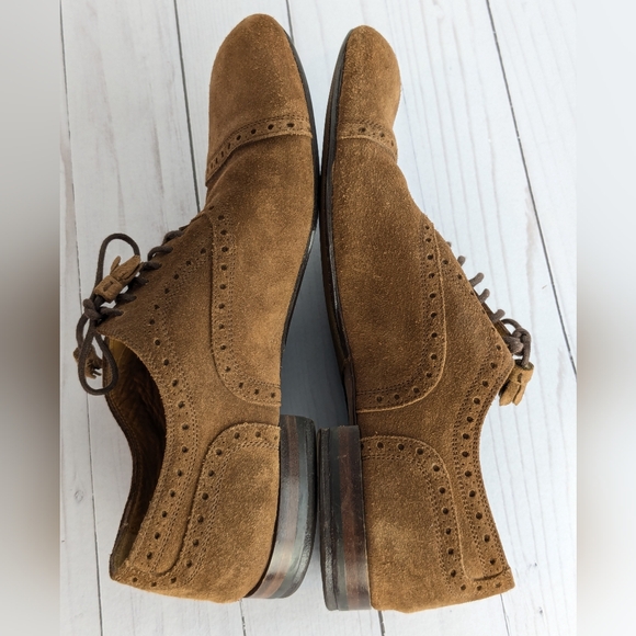 Gucci • Suede Oxford Flats Shoes - Picture 7 of 12